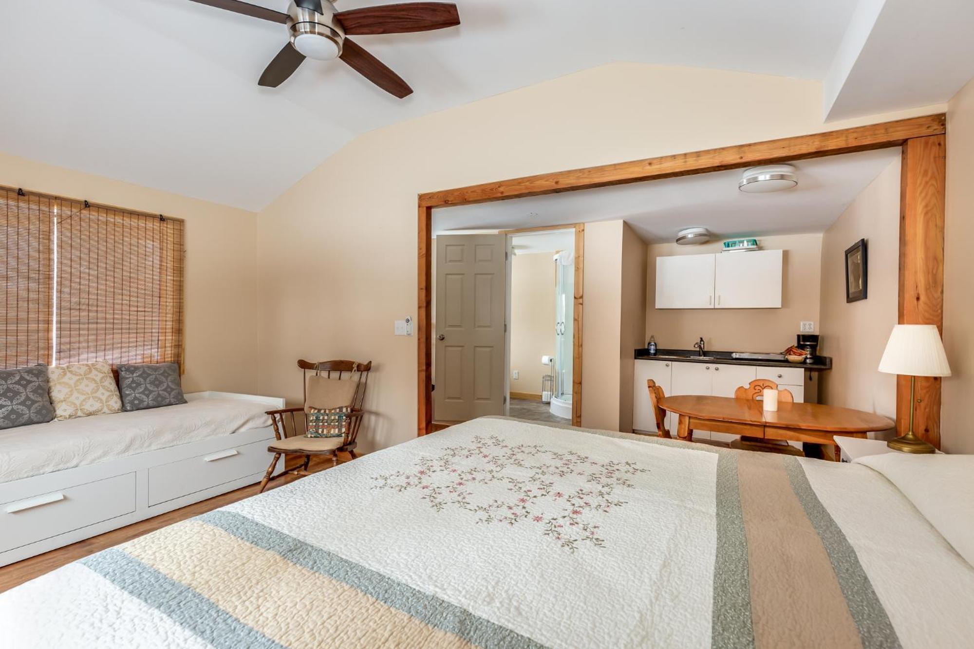 Nakiska Ranch Villa Клиъруотър Екстериор снимка