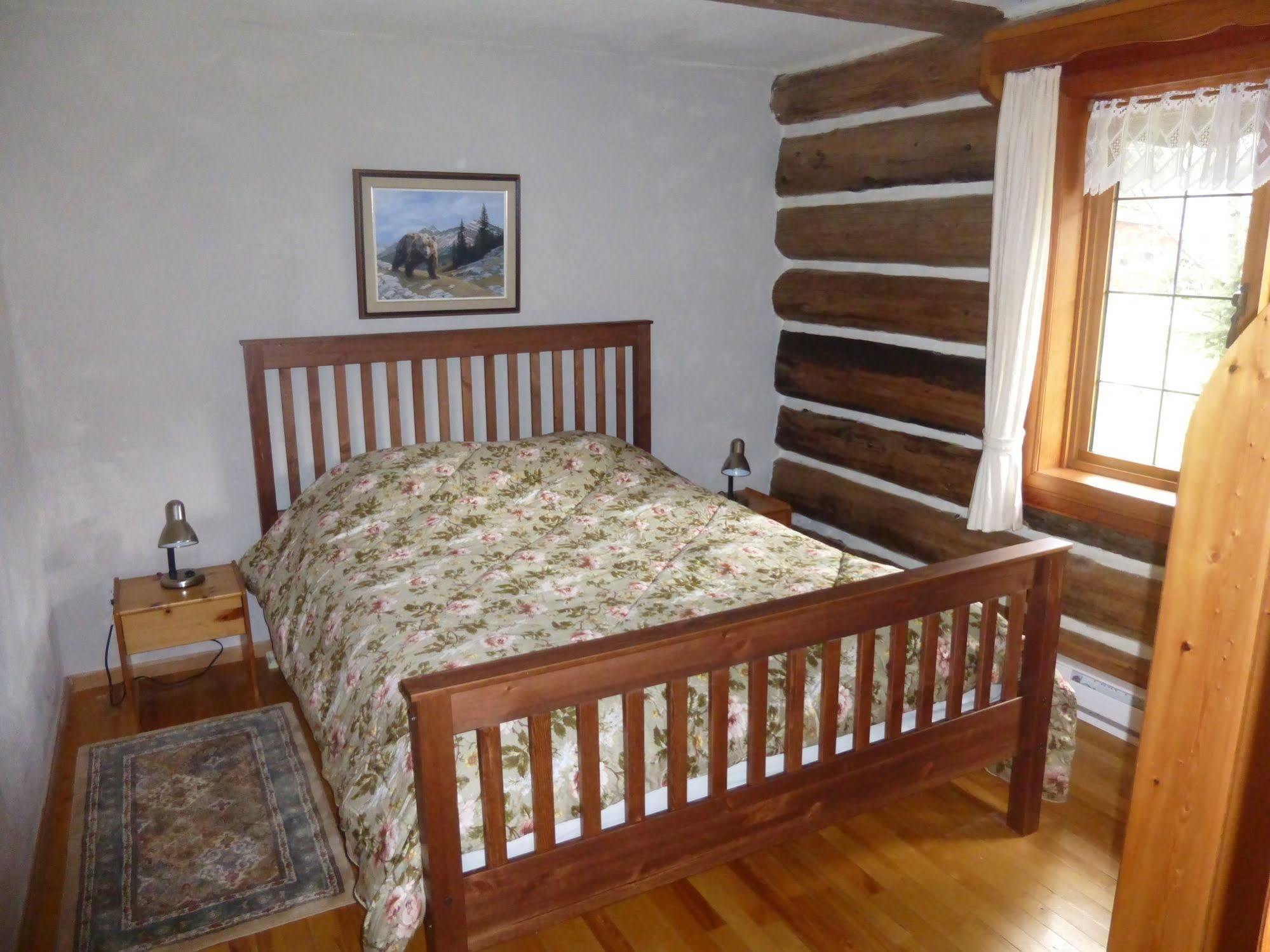 Nakiska Ranch Villa Клиъруотър Екстериор снимка